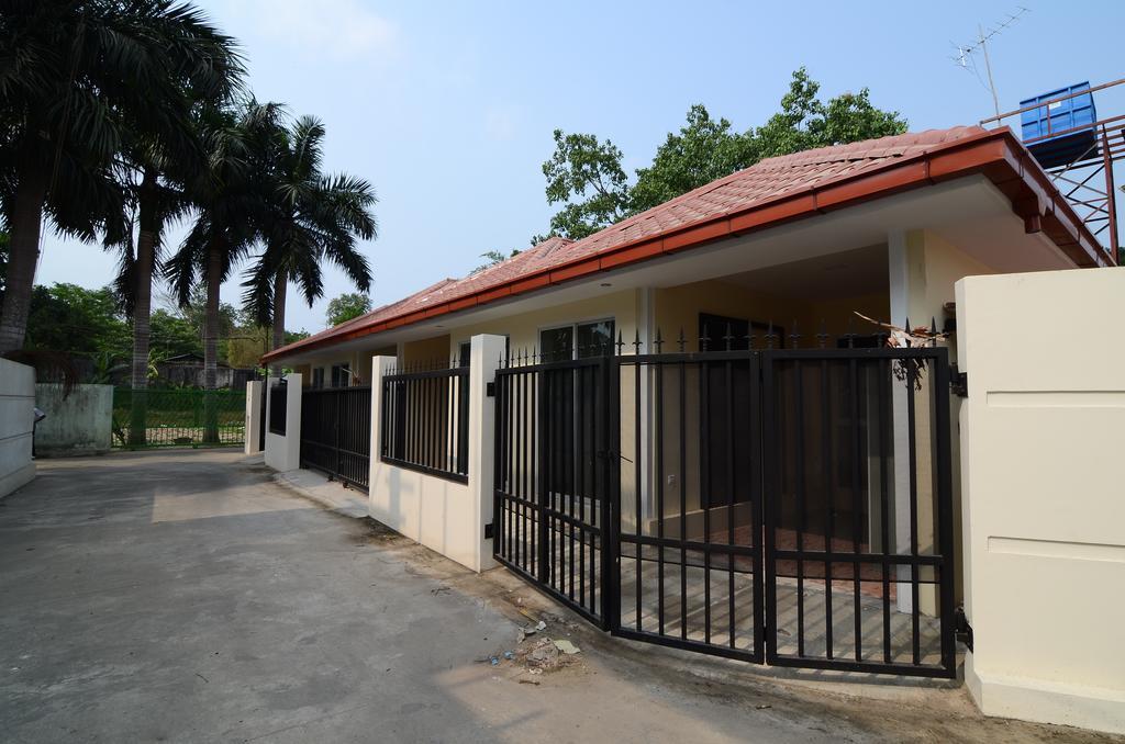 Vista Residence Yangon Extérieur photo