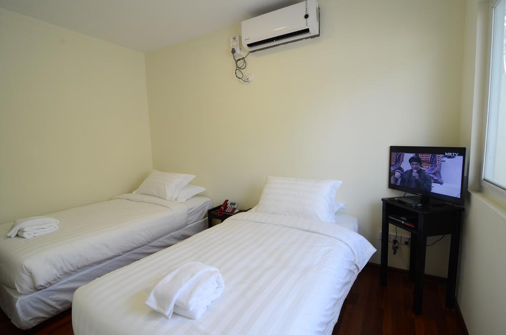 Vista Residence Yangon Extérieur photo